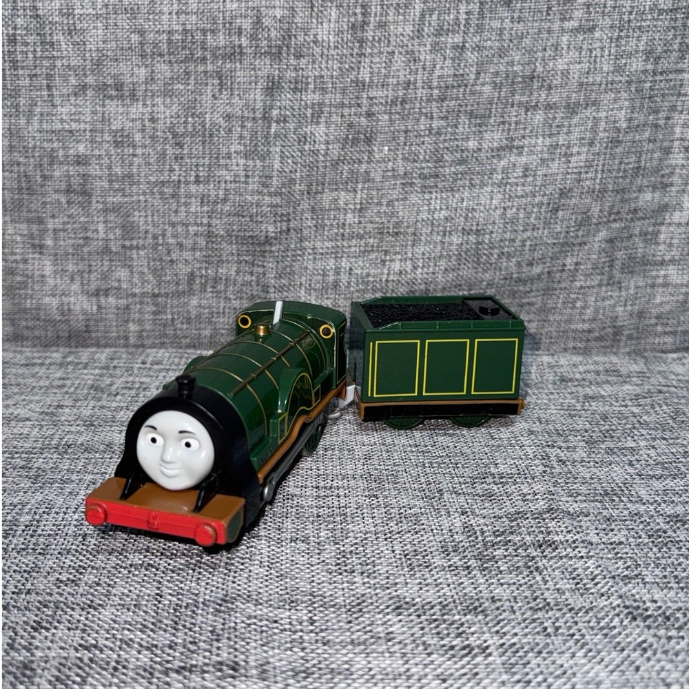 Thomas & Friends TrackMaster Emily Motorized Engine Train with Tender Car Green